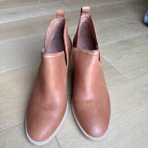 JEFFREY CAMPBELL Rosalee Tan Boots Sz 7.5 Leather Slip On Stacked Block Heel